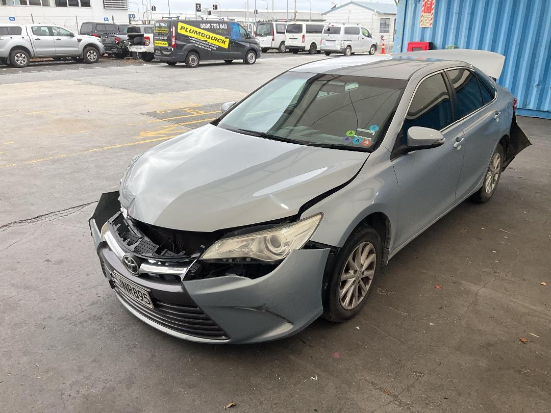 Photo '6' of Toyota Camry GL