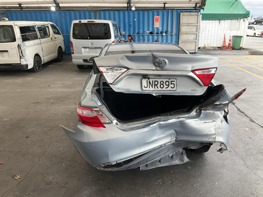 Photo '12' of Toyota Camry GL