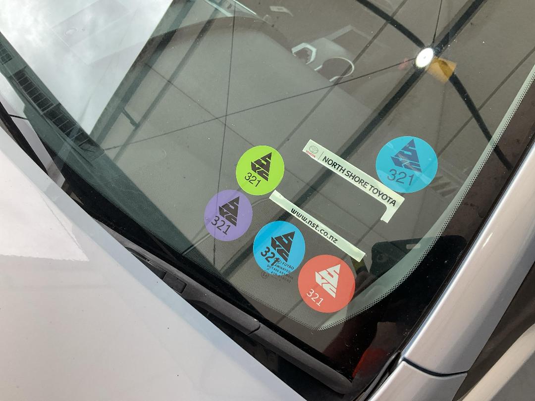 Photo '23' of Toyota Camry GL