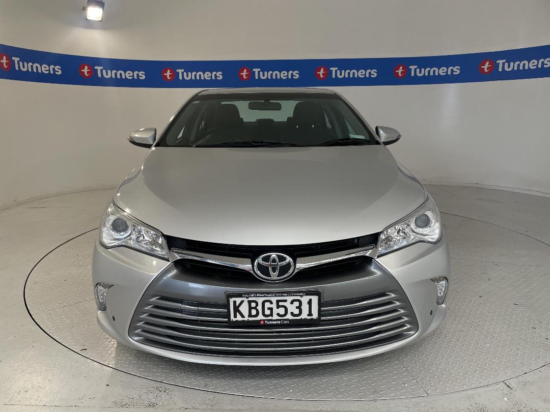 Photo '2' of Toyota Camry