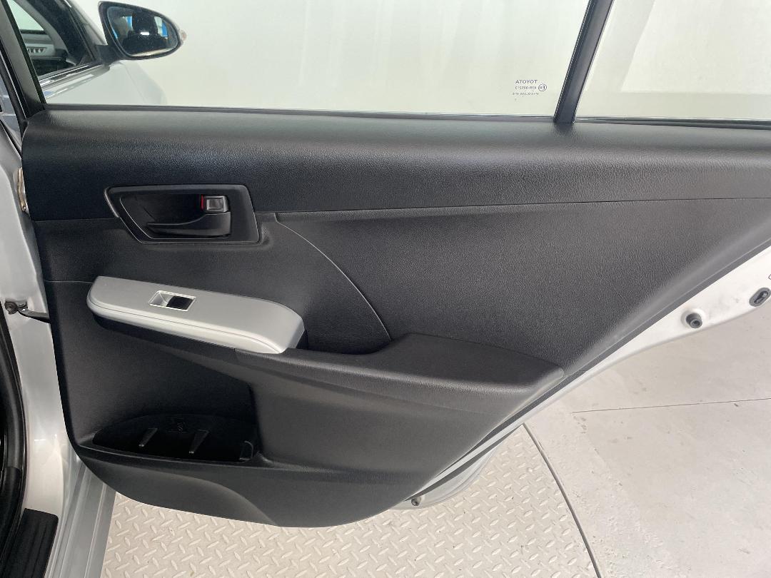 Photo '19' of Toyota Camry