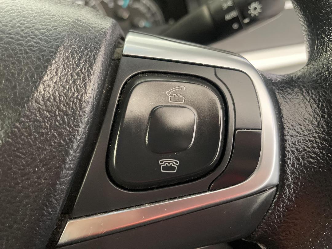 Photo '26' of Toyota Camry