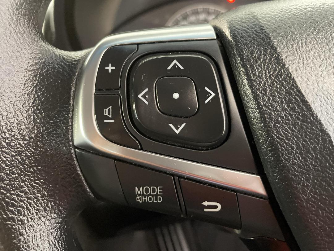 Photo '27' of Toyota Camry