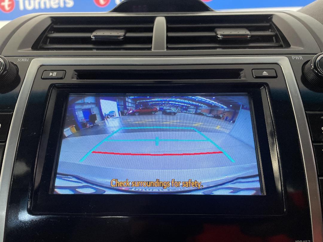 Photo '30' of Toyota Camry