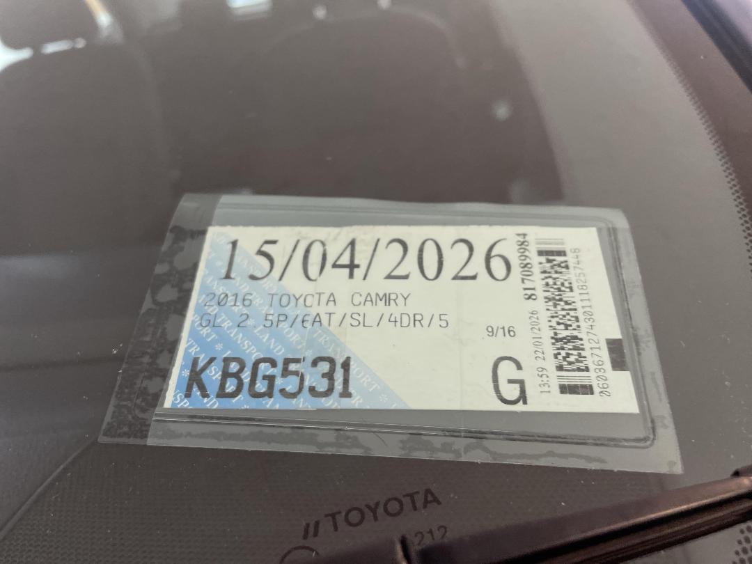 Photo '33' of Toyota Camry