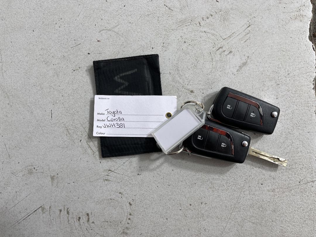 Photo '22' of Toyota Corolla Photo '22' of Toyota Corolla