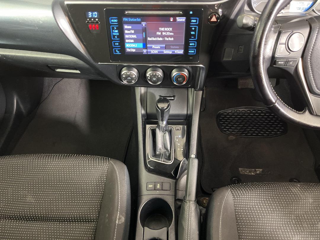 Photo '23' of Toyota Corolla Photo '23' of Toyota Corolla