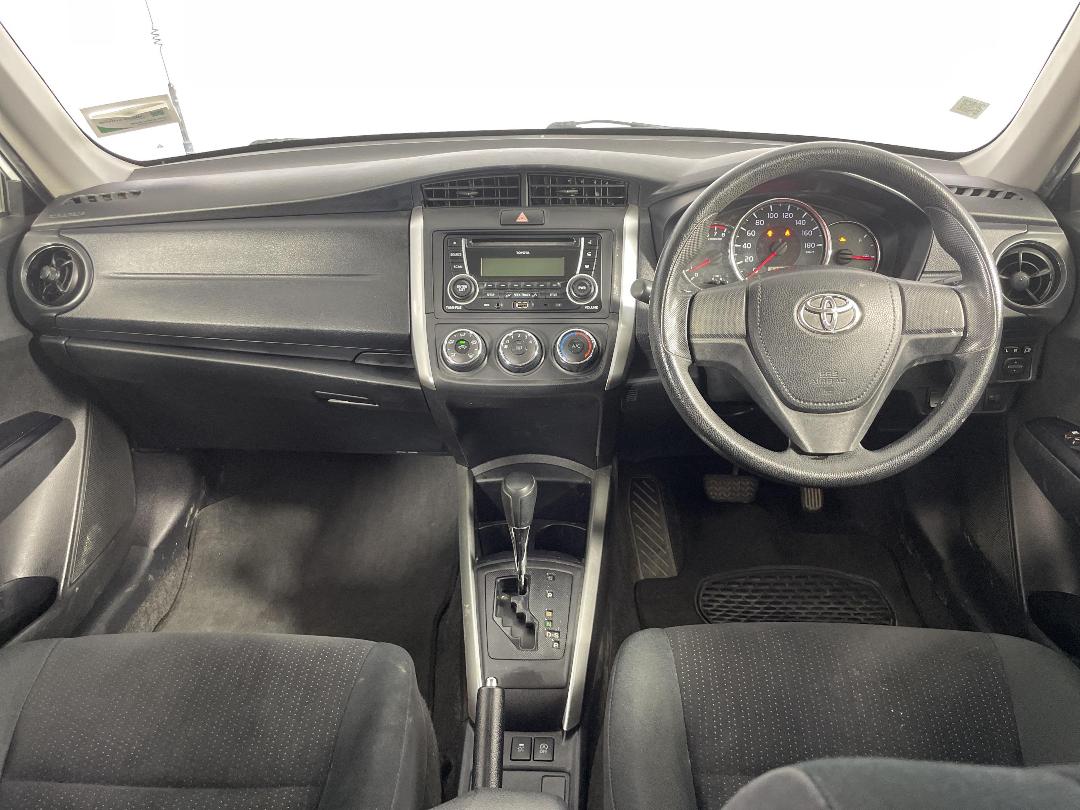 Photo '18' of Toyota Corolla