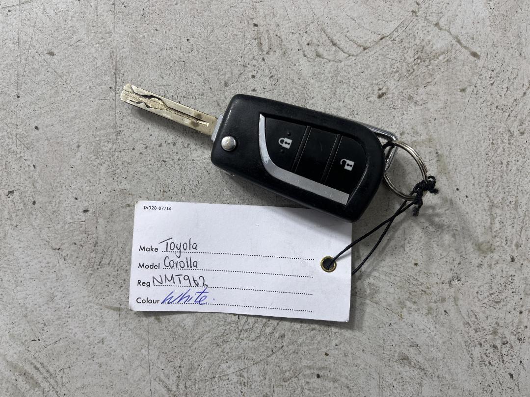 Photo '22' of Toyota Corolla Photo '22' of Toyota Corolla