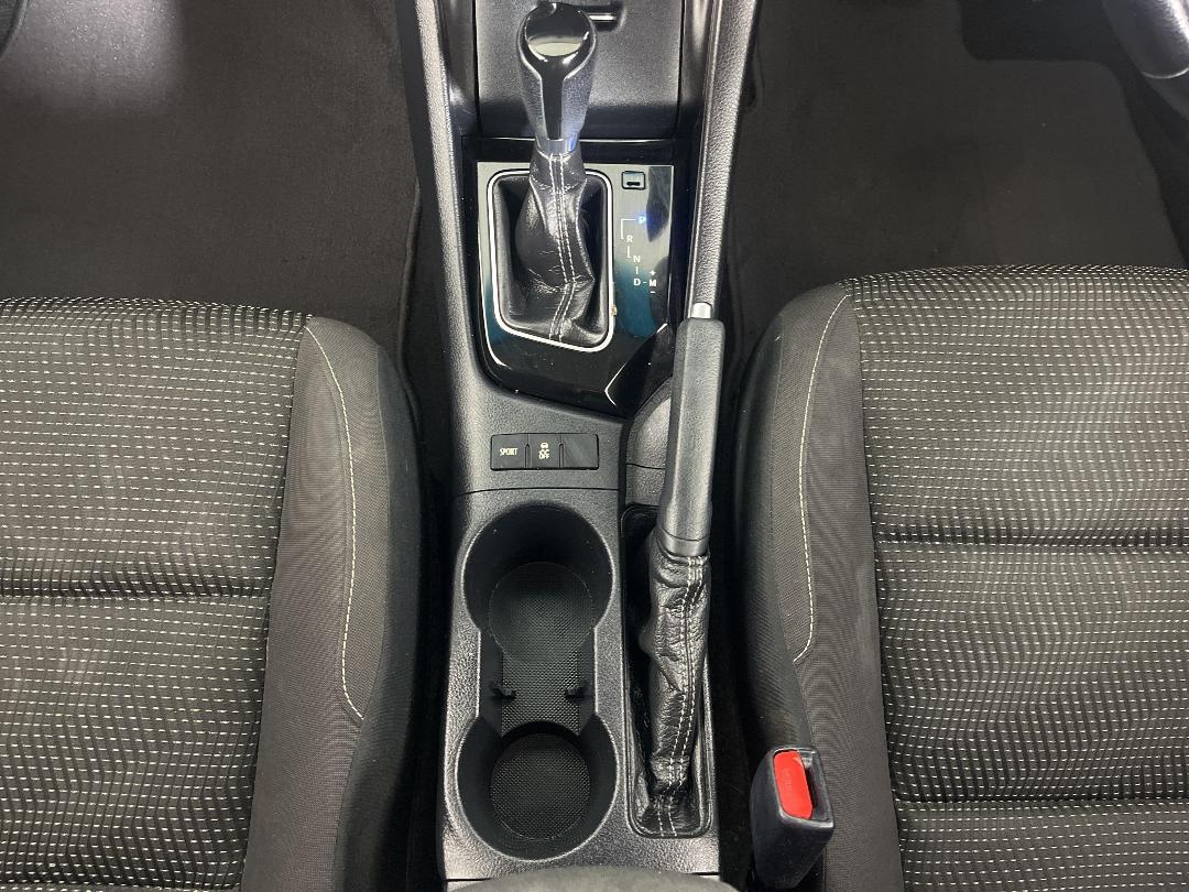 Photo '23' of Toyota Corolla Photo '23' of Toyota Corolla