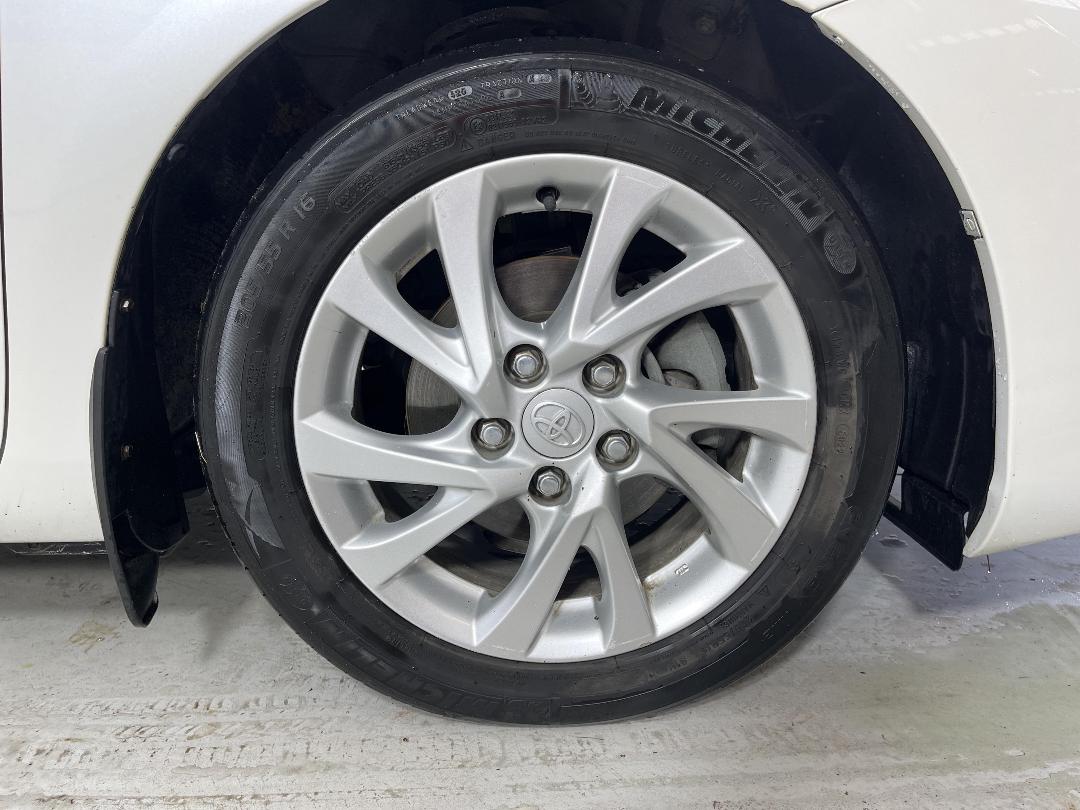 Photo '9' of Toyota Corolla Photo '9' of Toyota Corolla