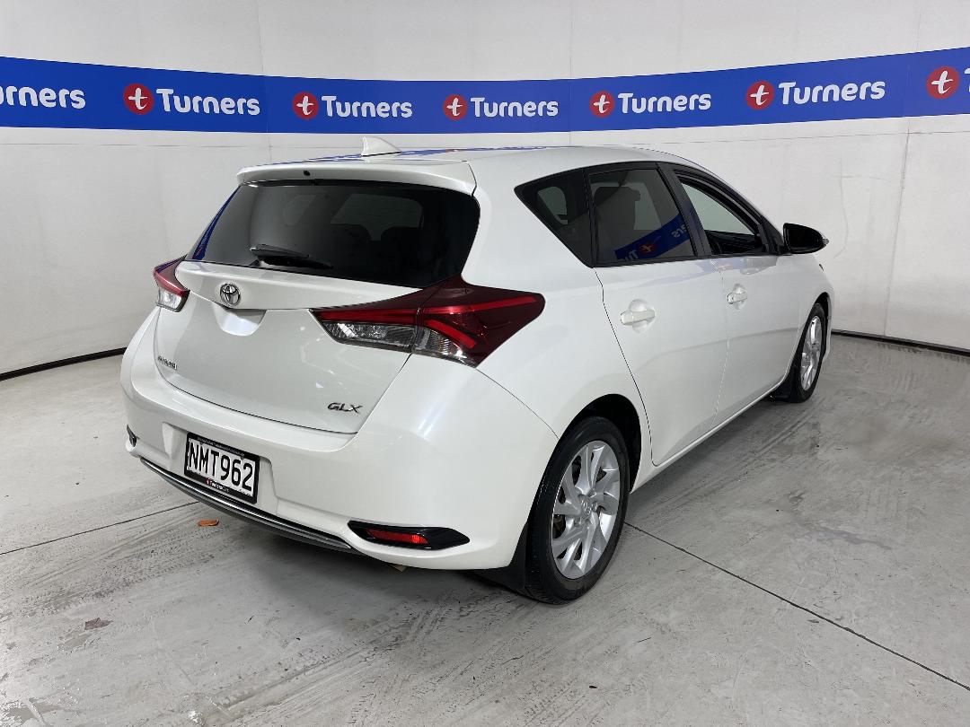 Photo '7' of Toyota Corolla Photo '7' of Toyota Corolla