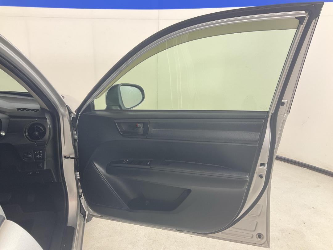 Photo '15' of Toyota Corolla Photo '15' of Toyota Corolla