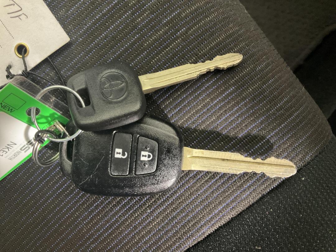 Photo '22' of Toyota Corolla Photo '22' of Toyota Corolla