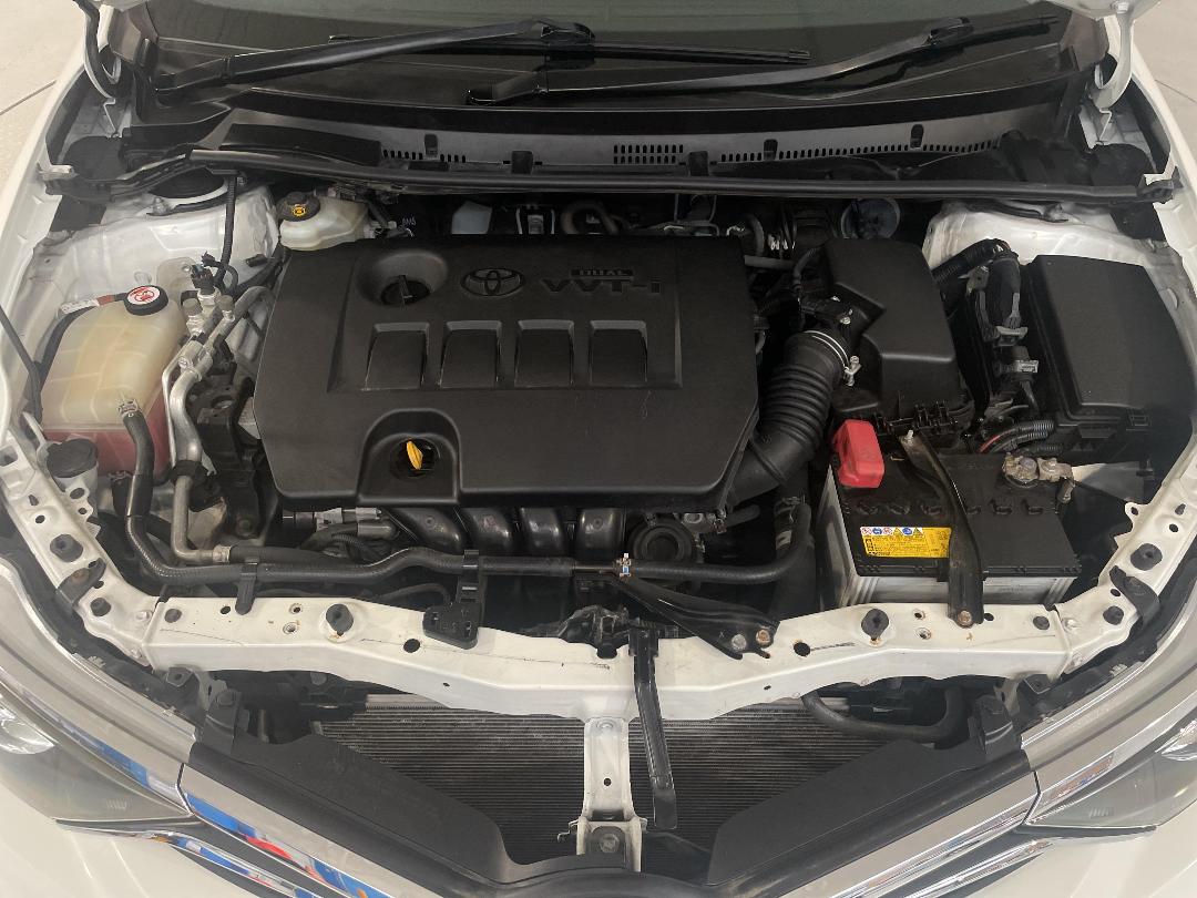 Photo '13' of Toyota Corolla