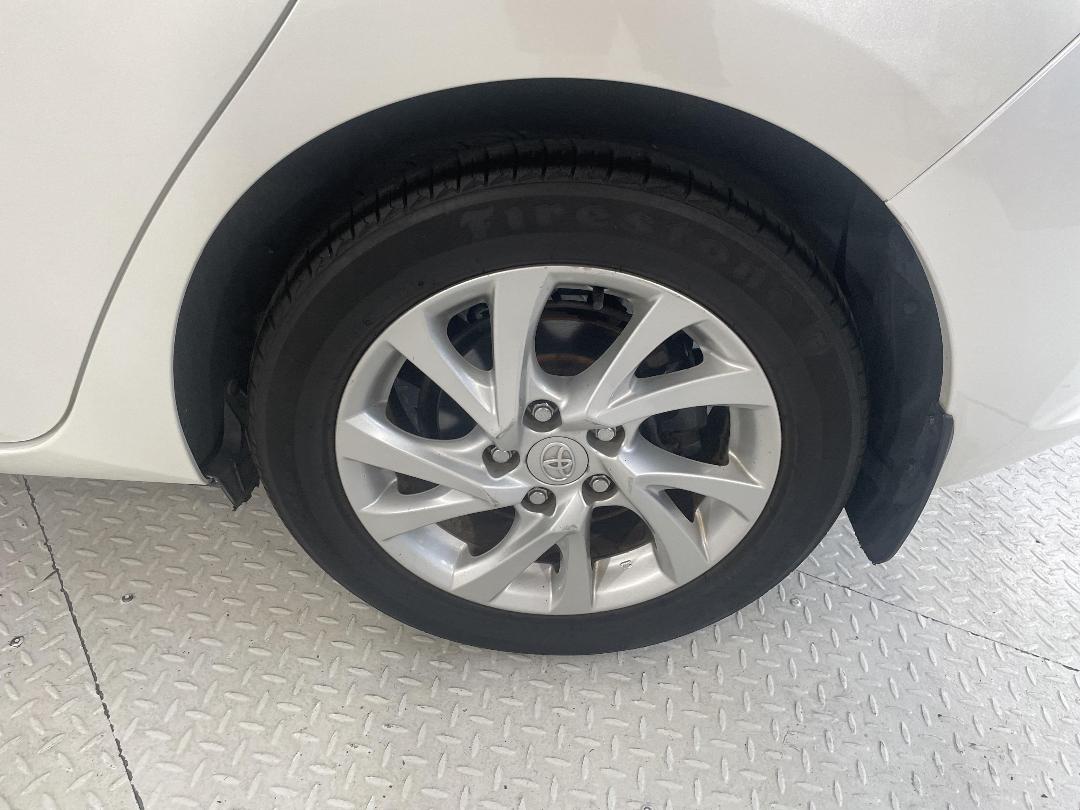 Photo '11' of Toyota Corolla