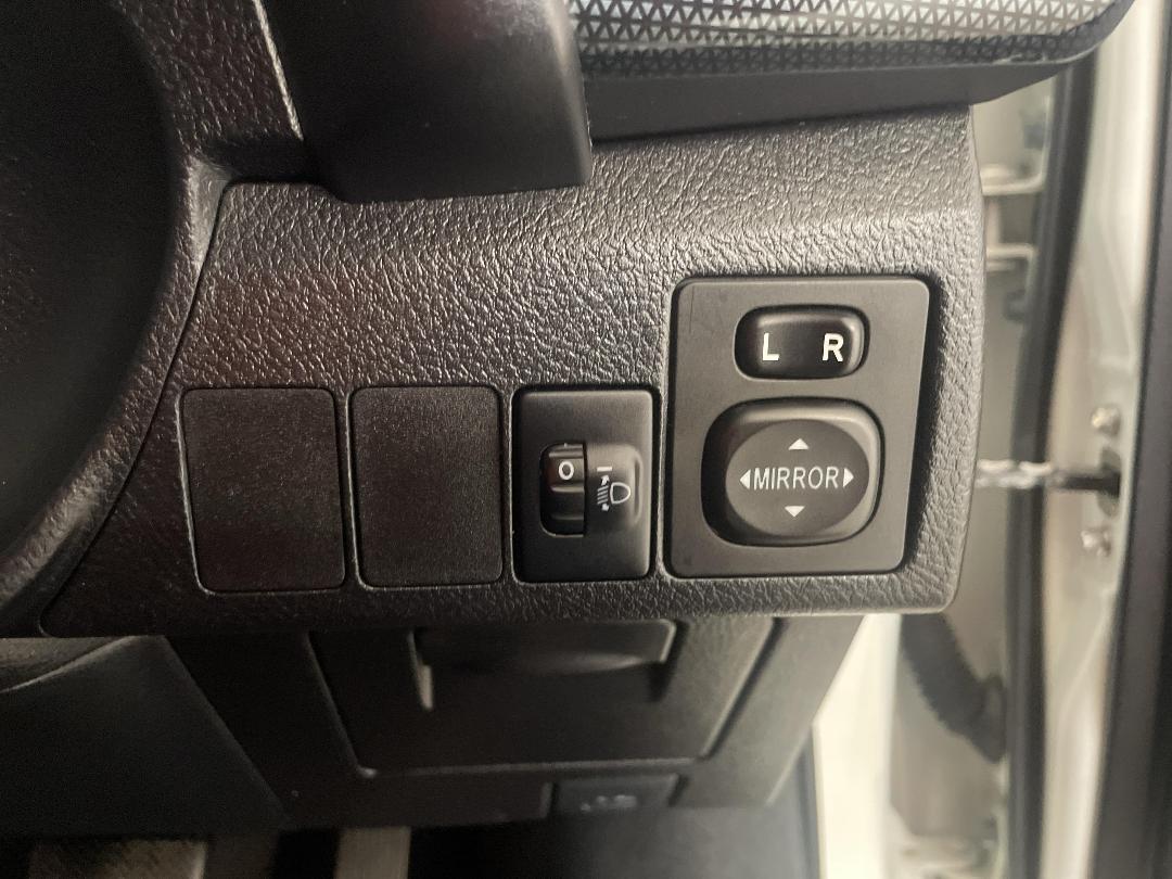 Photo '25' of Toyota Corolla