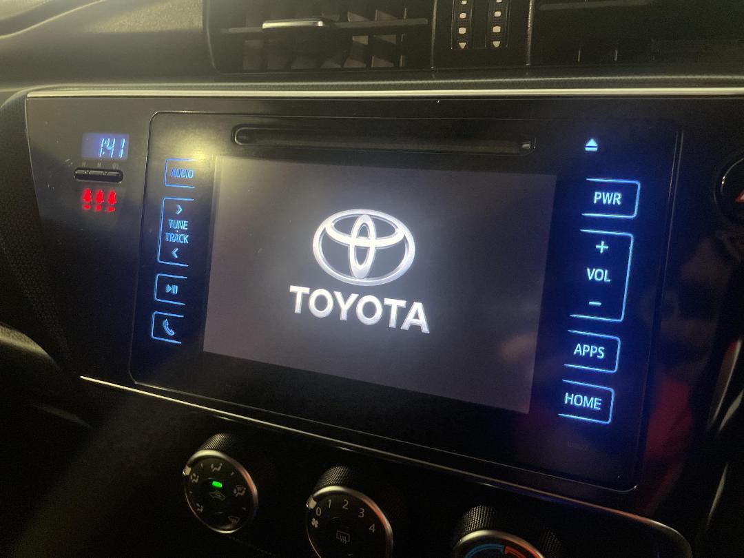 Photo '28' of Toyota Corolla