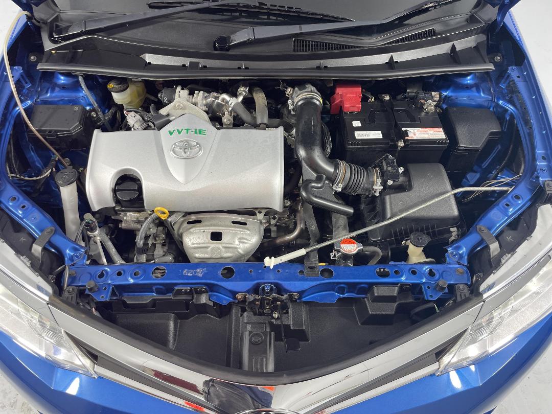 Photo '13' of Toyota Corolla