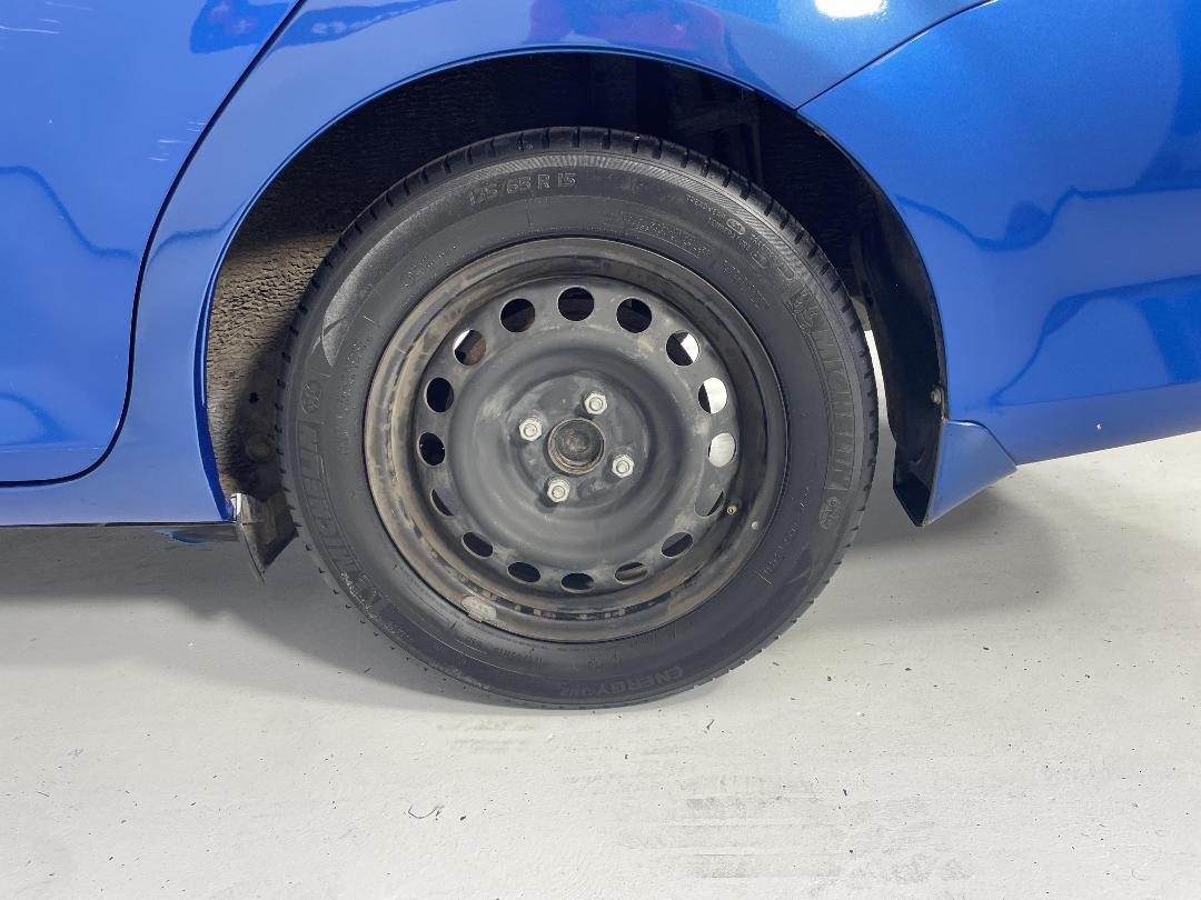 Photo '11' of Toyota Corolla