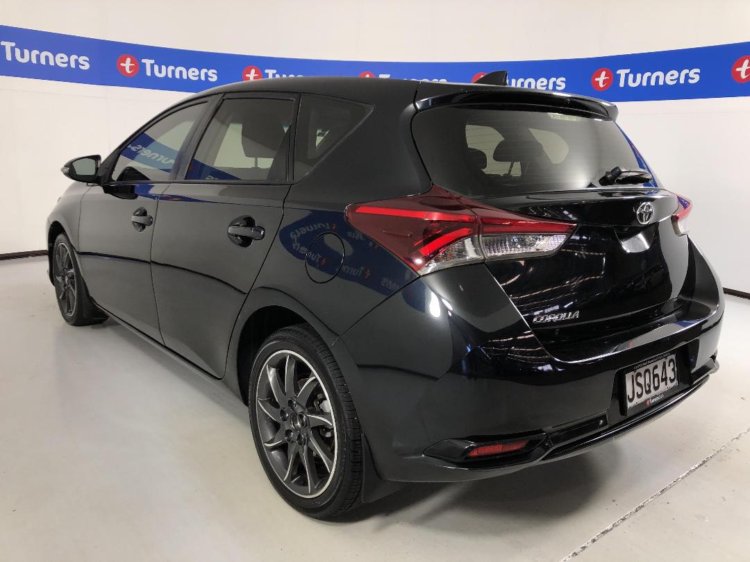 Photo '5' of Toyota Corolla Photo '5' of Toyota Corolla