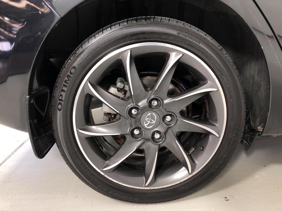 Photo '12' of Toyota Corolla Photo '12' of Toyota Corolla