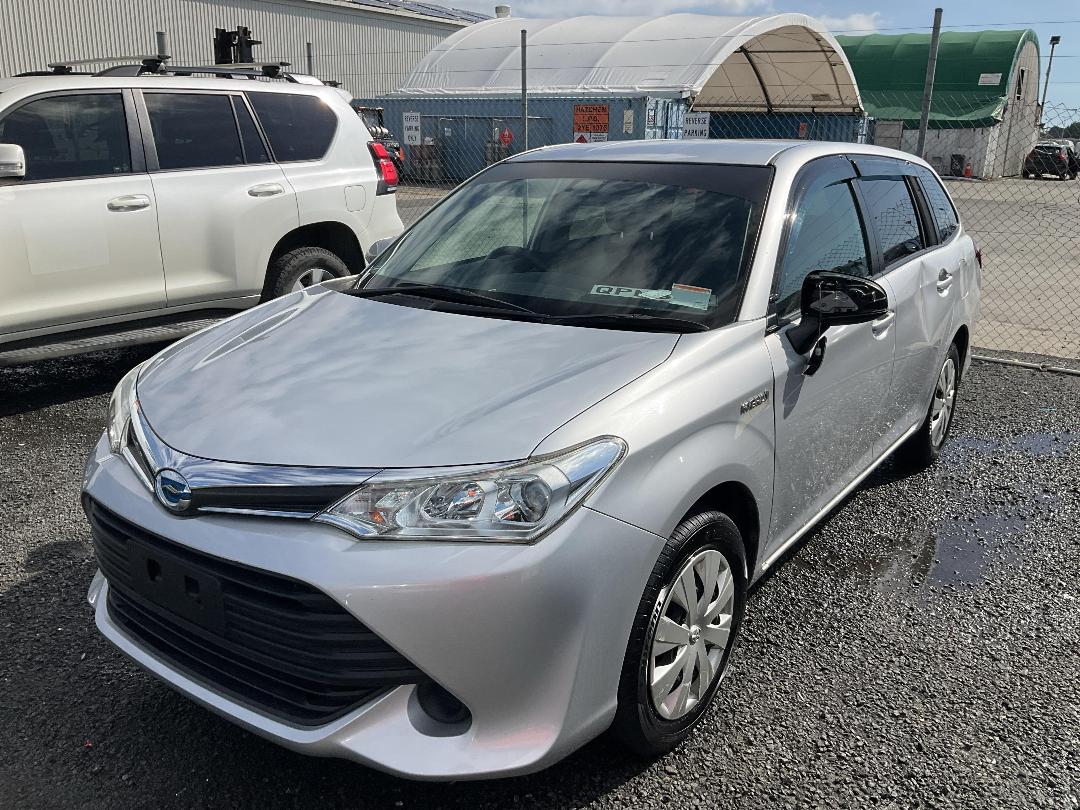 Photo '3' of Toyota Corolla Fielder Photo '3' of Toyota Corolla Fielder