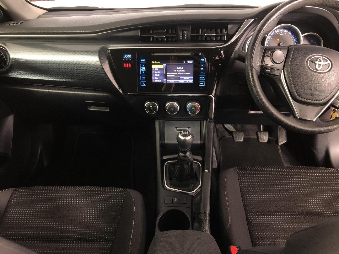 Photo '17' of Toyota Corolla