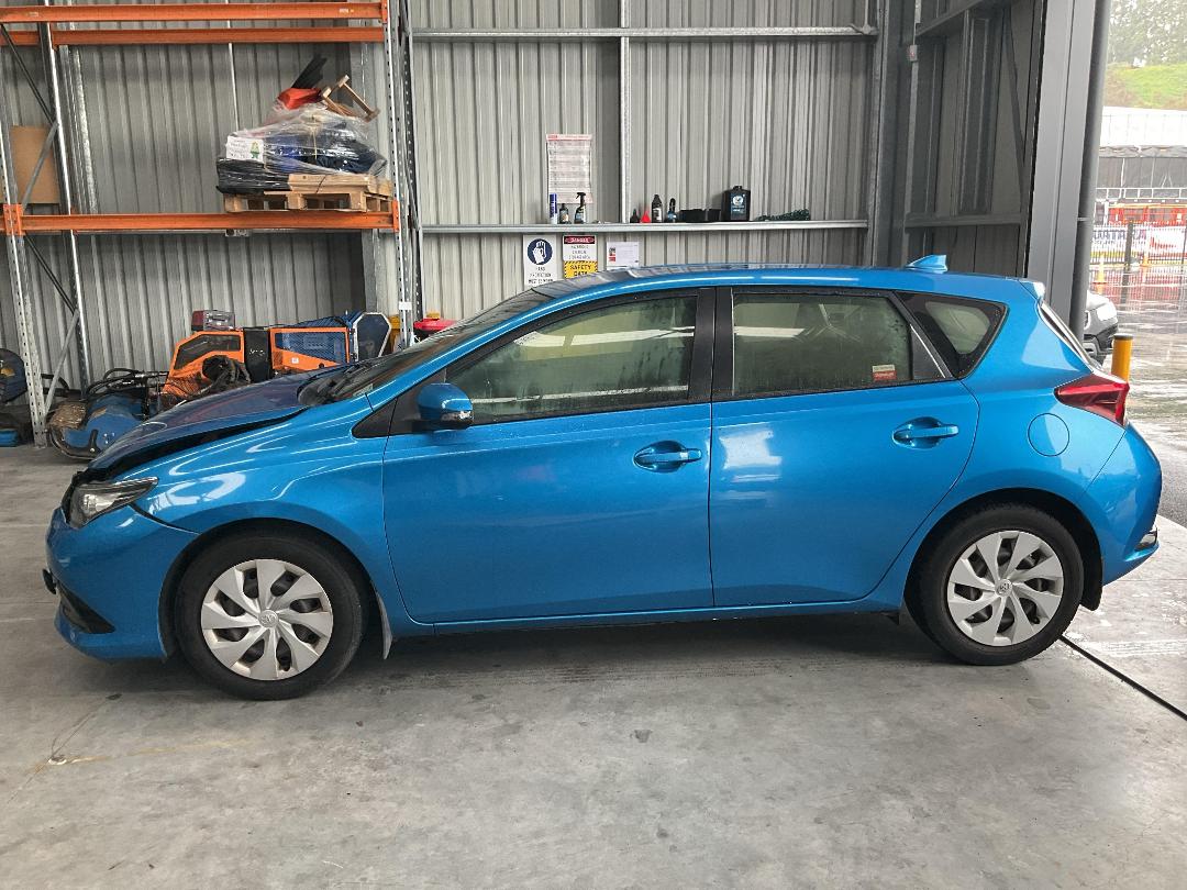 Photo '6' of Toyota Corolla GX Photo '6' of Toyota Corolla GX