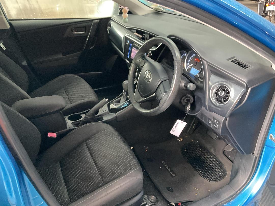 Photo '14' of Toyota Corolla GX Photo '14' of Toyota Corolla GX