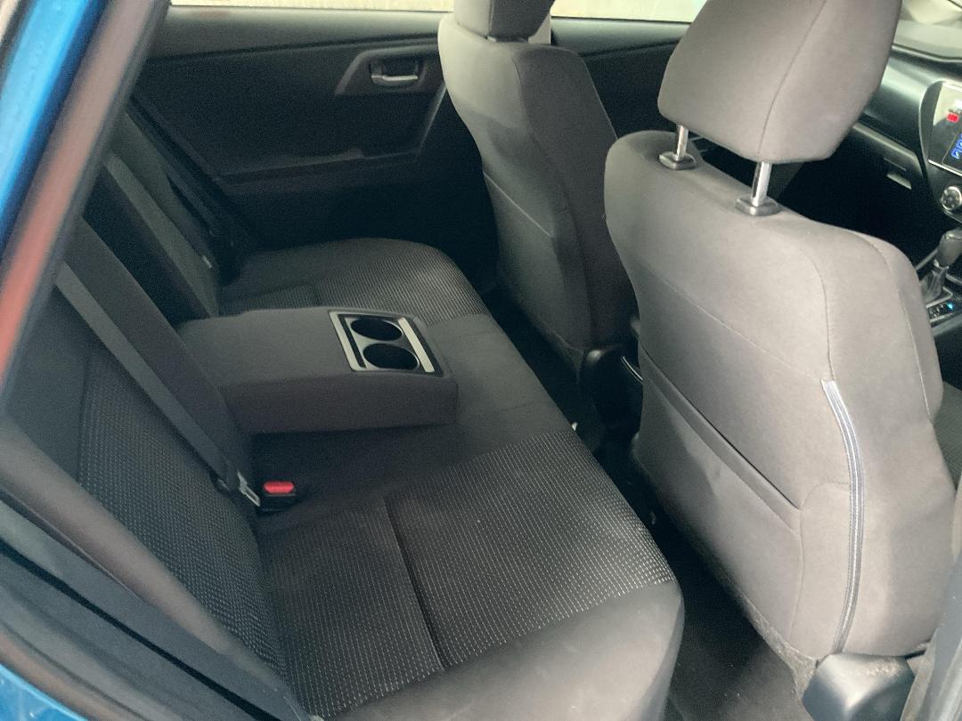 Photo '16' of Toyota Corolla GX Photo '16' of Toyota Corolla GX