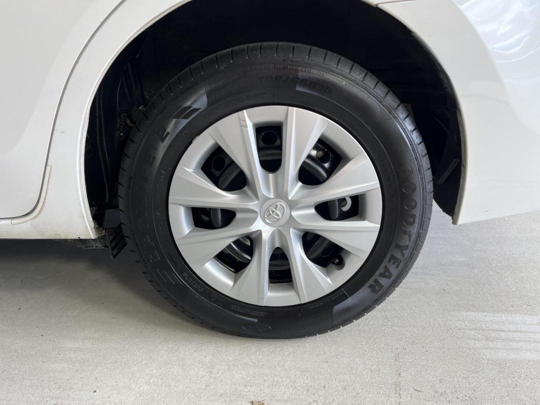 Photo '11' of Toyota Corolla