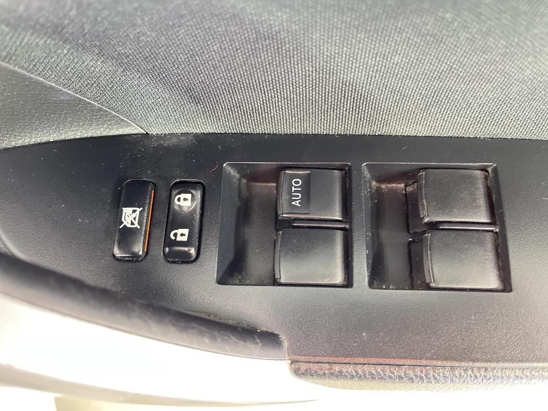 Photo '23' of Toyota Corolla