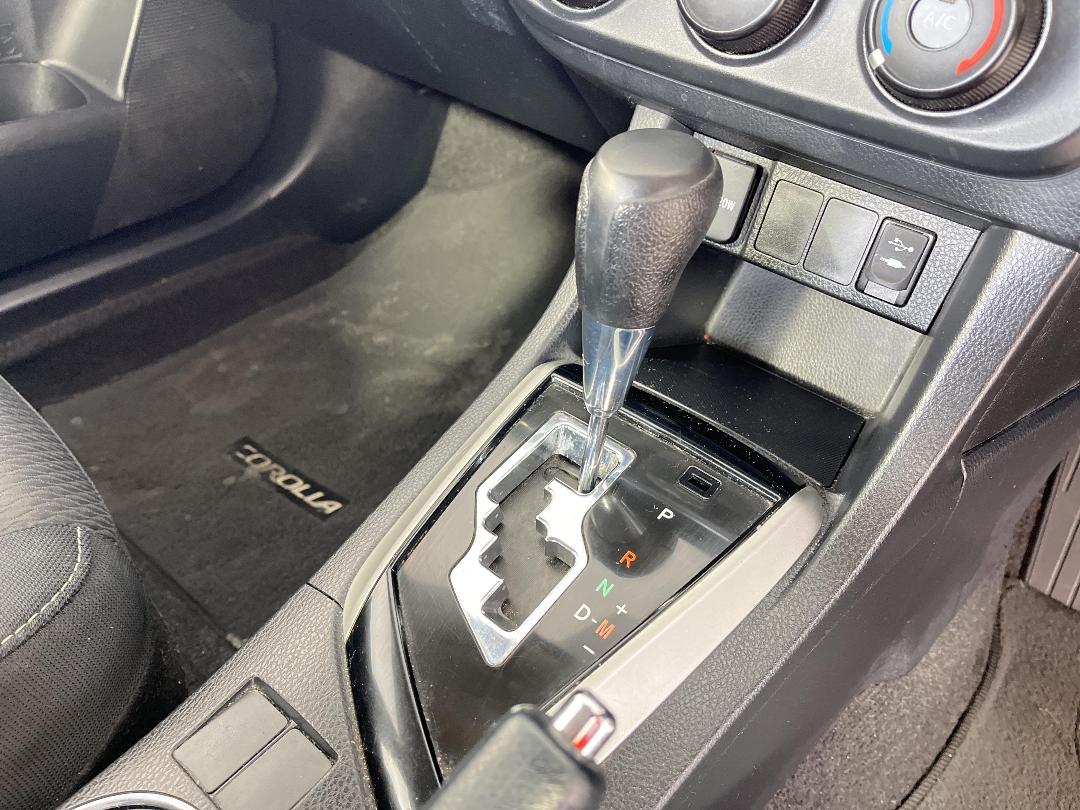 Photo '18' of Toyota Corolla