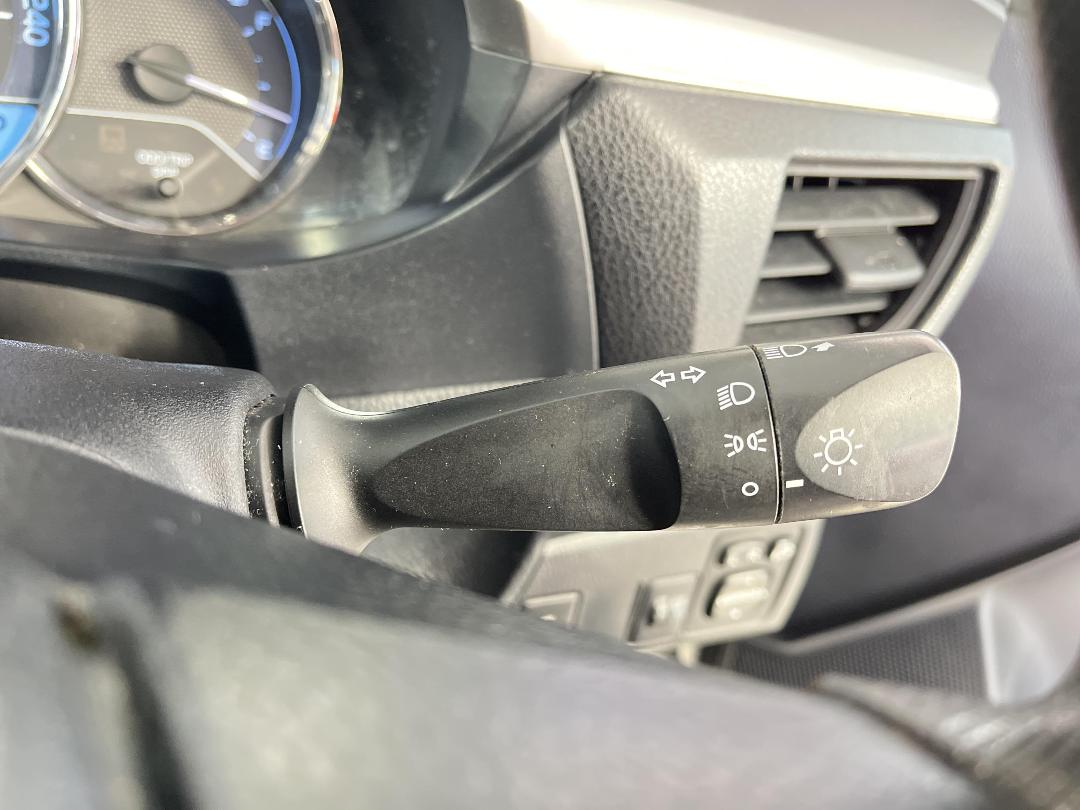 Photo '29' of Toyota Corolla