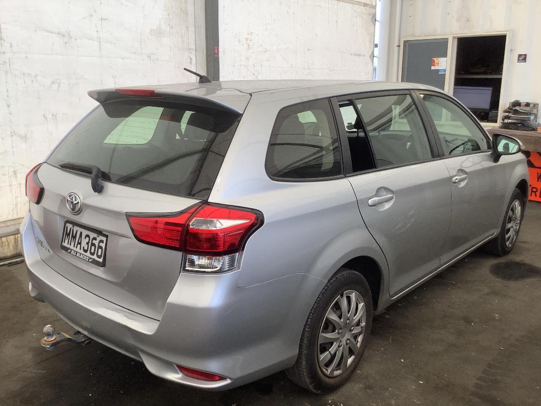 Photo '5' of Toyota Corolla Fielder Photo '5' of Toyota Corolla Fielder