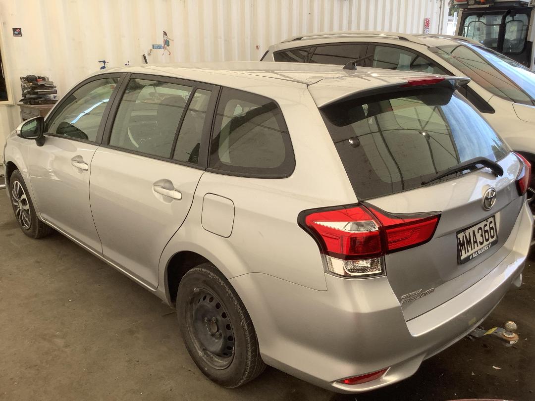 Photo '6' of Toyota Corolla Fielder Photo '6' of Toyota Corolla Fielder