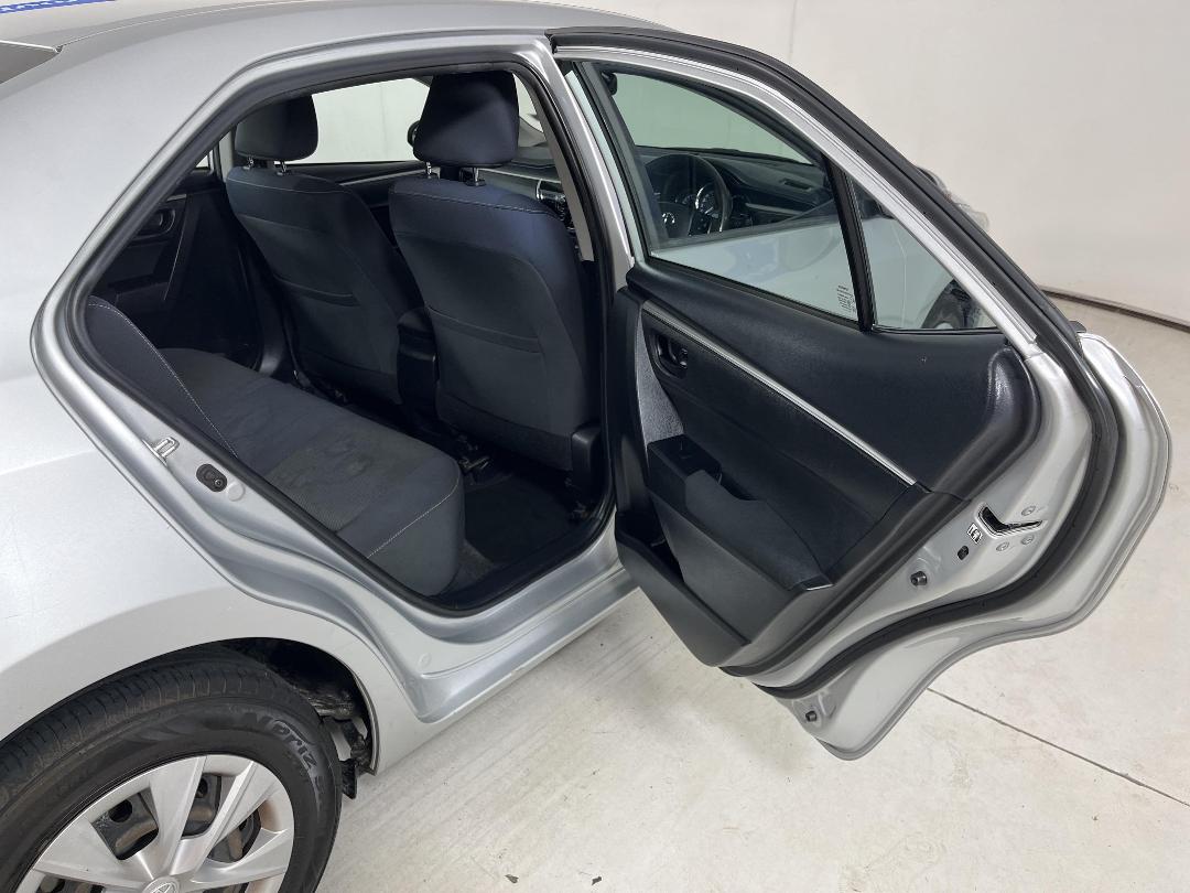 Photo '19' of Toyota Corolla Photo '19' of Toyota Corolla