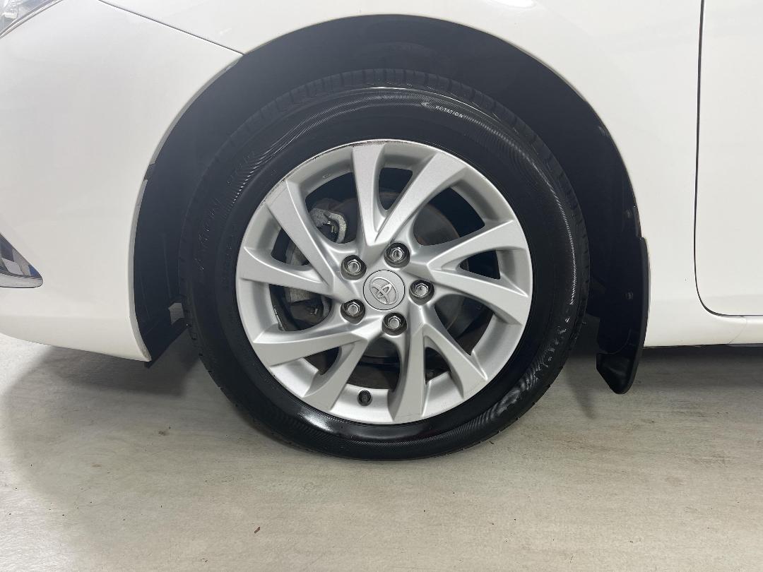 Photo '10' of Toyota Corolla