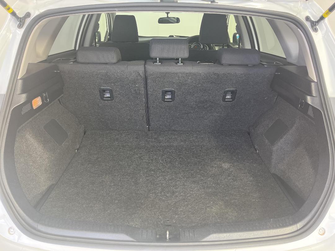 Photo '14' of Toyota Corolla