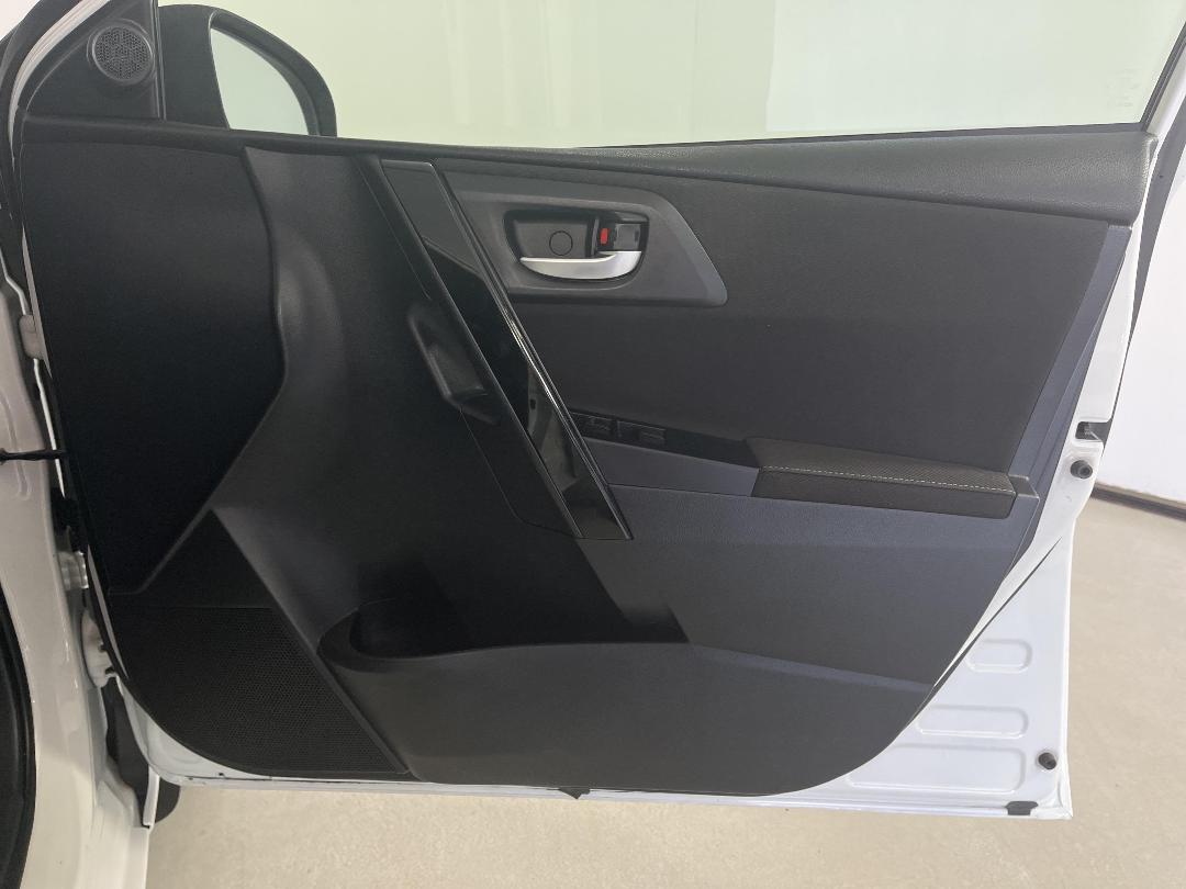 Photo '15' of Toyota Corolla