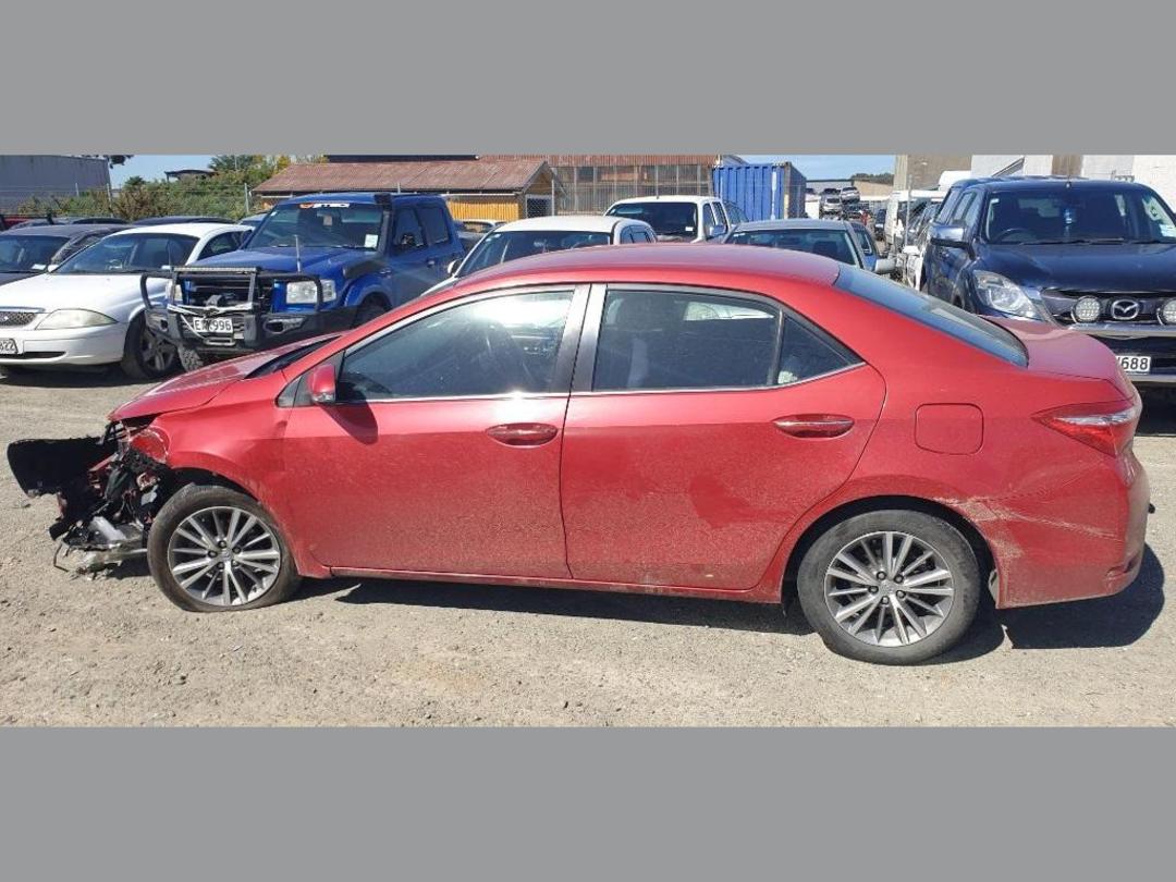 Photo '7' of Toyota Corolla GLX Photo '7' of Toyota Corolla GLX