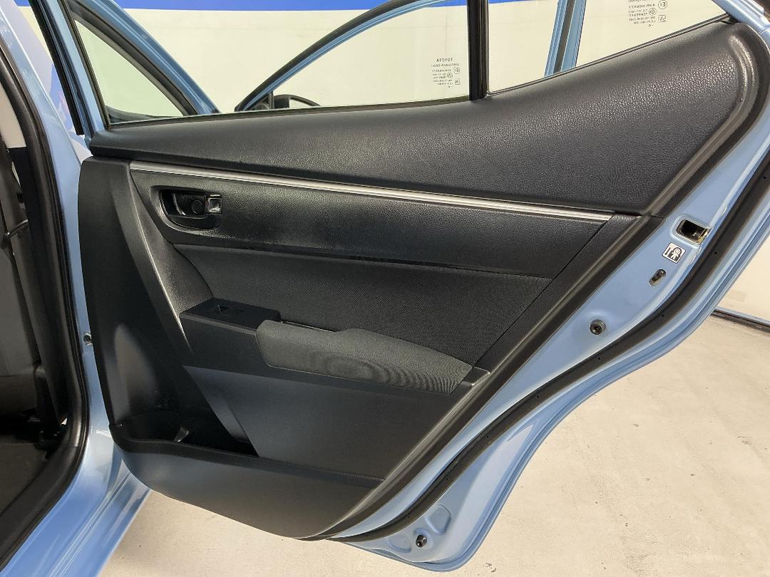 Photo '19' of Toyota Corolla Photo '19' of Toyota Corolla