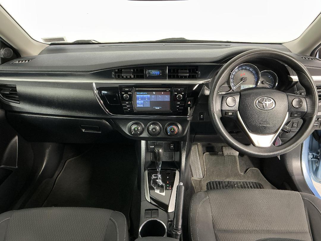 Photo '17' of Toyota Corolla Photo '17' of Toyota Corolla