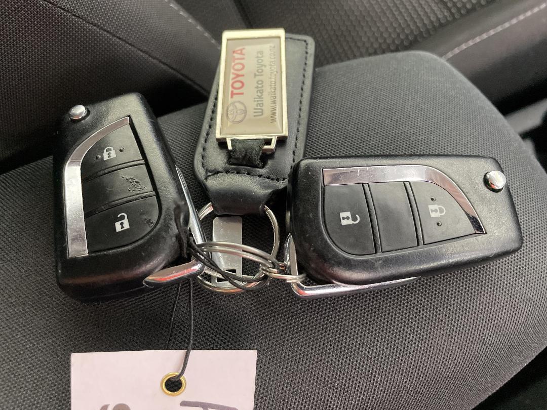 Photo '22' of Toyota Corolla Photo '22' of Toyota Corolla