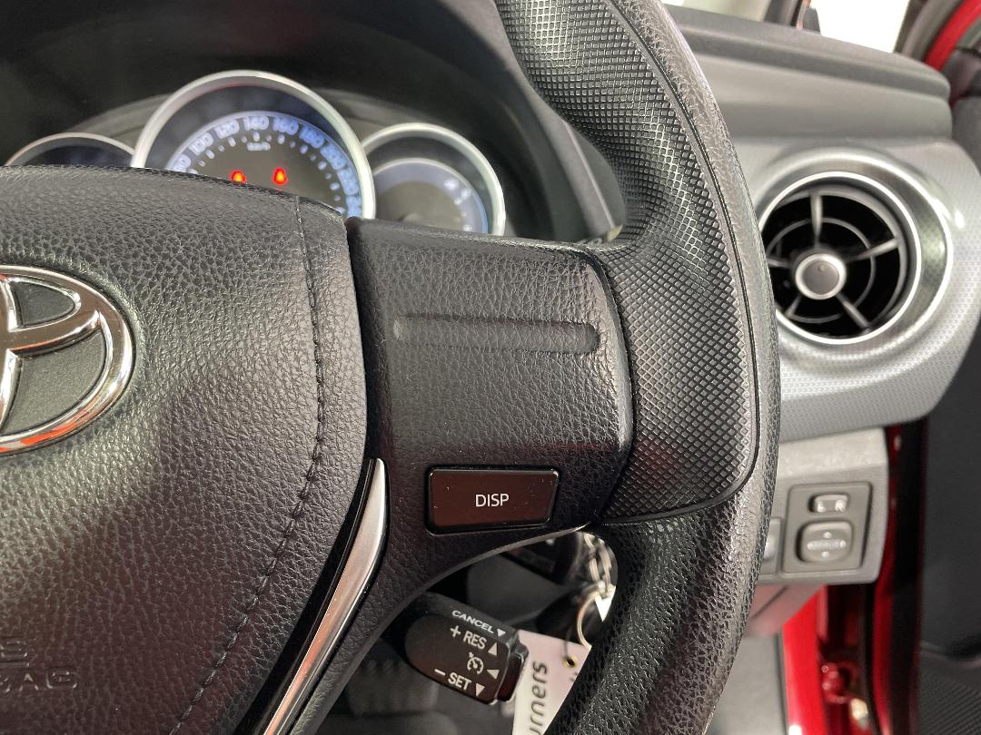 Photo '26' of Toyota Corolla Photo '26' of Toyota Corolla