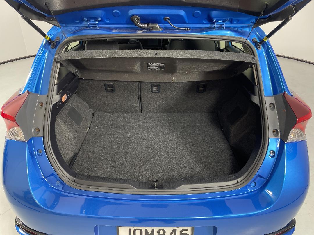 Photo '14' of Toyota Corolla