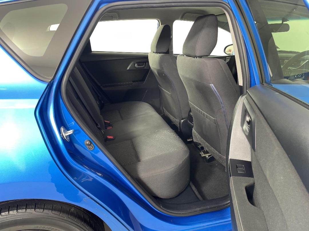 Photo '20' of Toyota Corolla