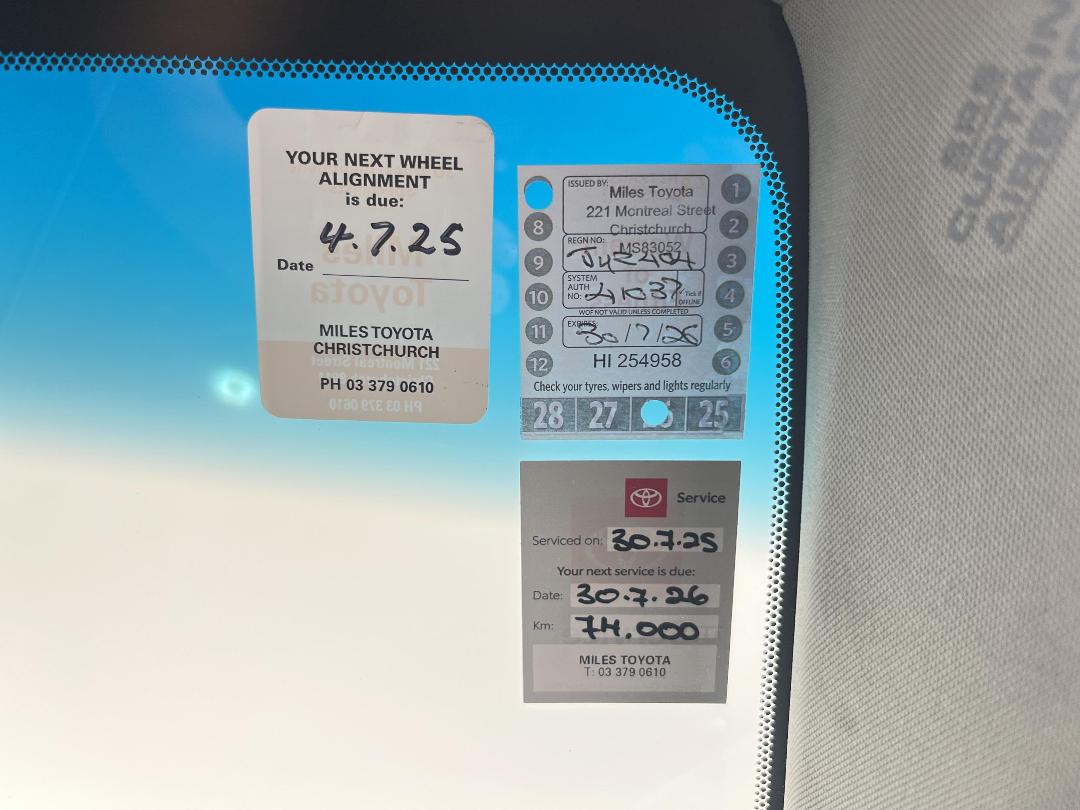 Photo '28' of Toyota Corolla