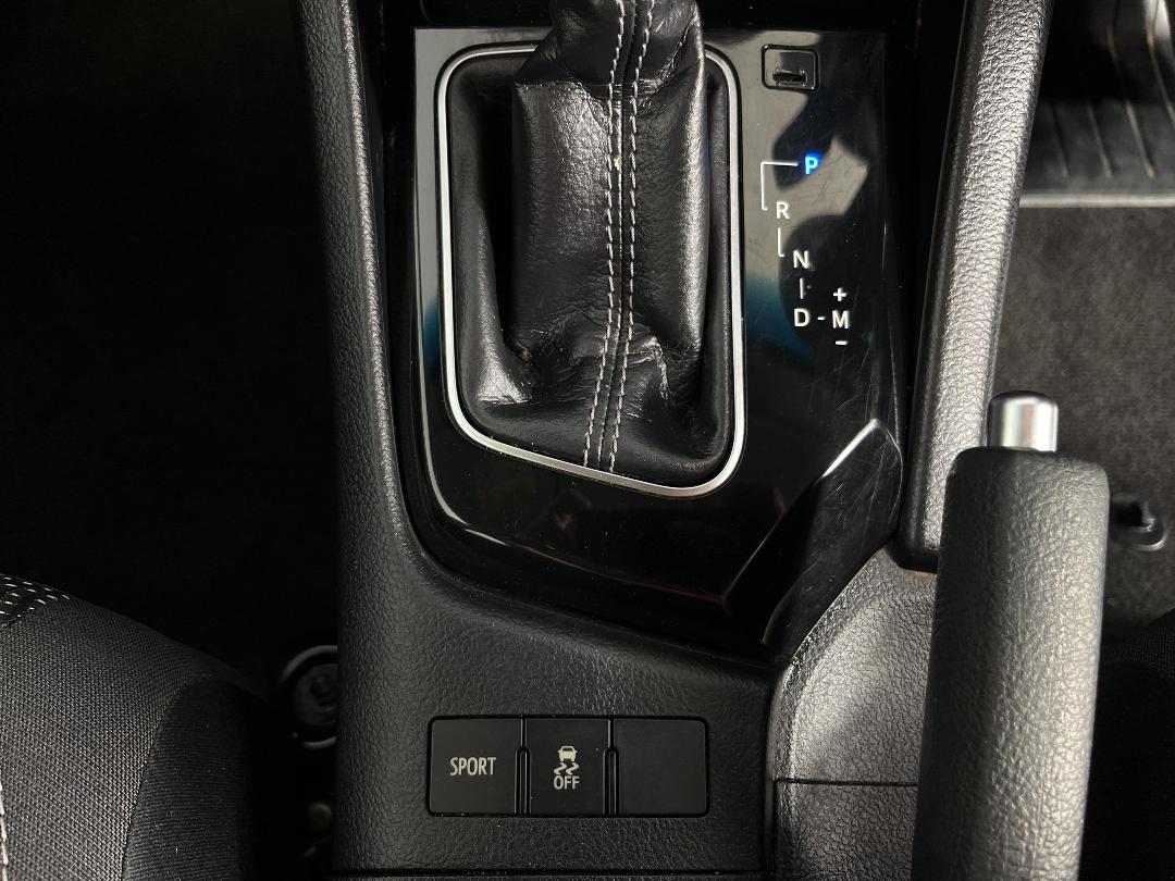 Photo '27' of Toyota Corolla